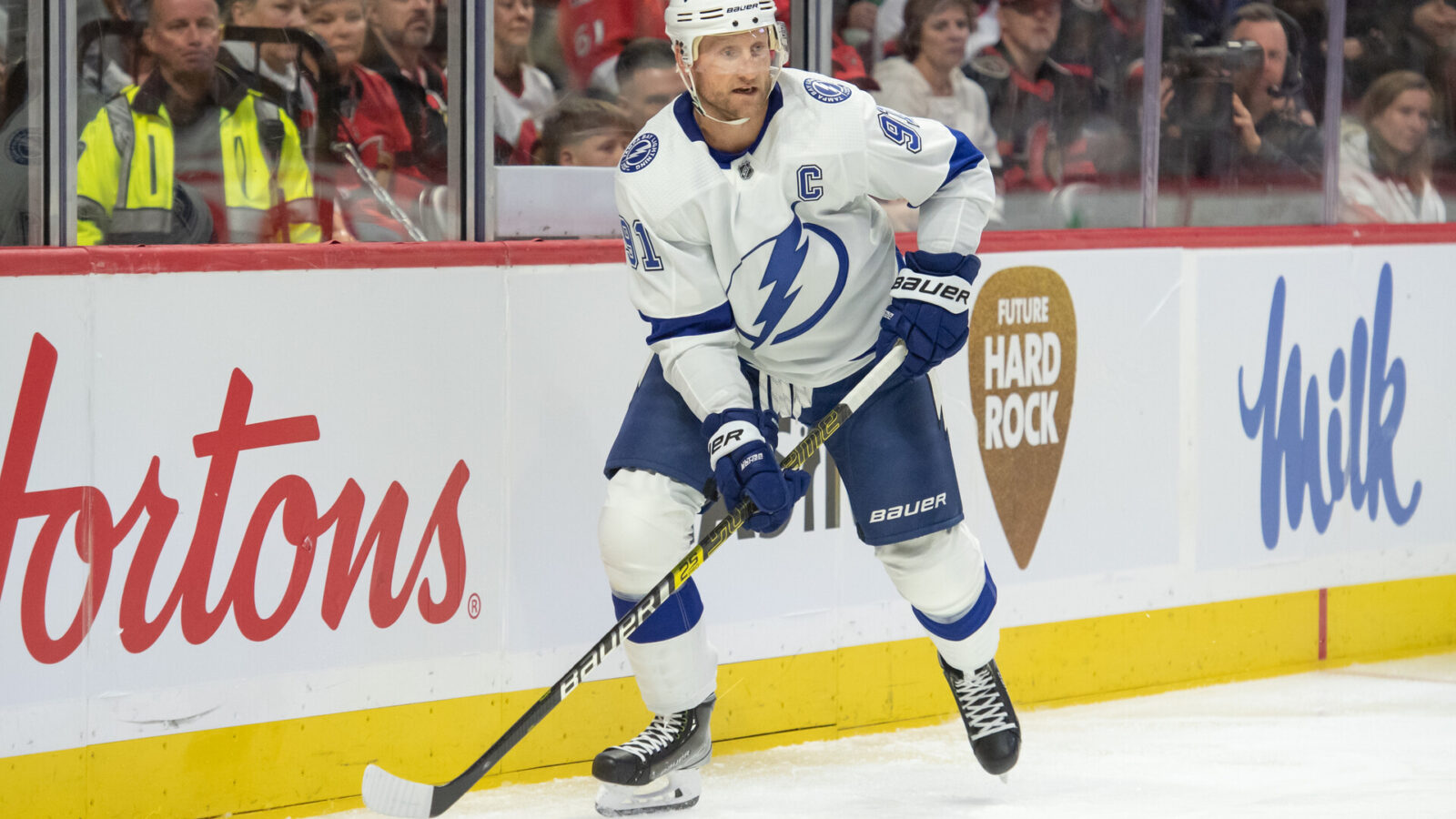 Nov 4, 2023; Ottawa, Ontario, CAN; Tampa Bay Lightning center Steven Stamkos (91) skates with the puck in the second period against the Ottawa Senators at the Canadian Tire Centre.