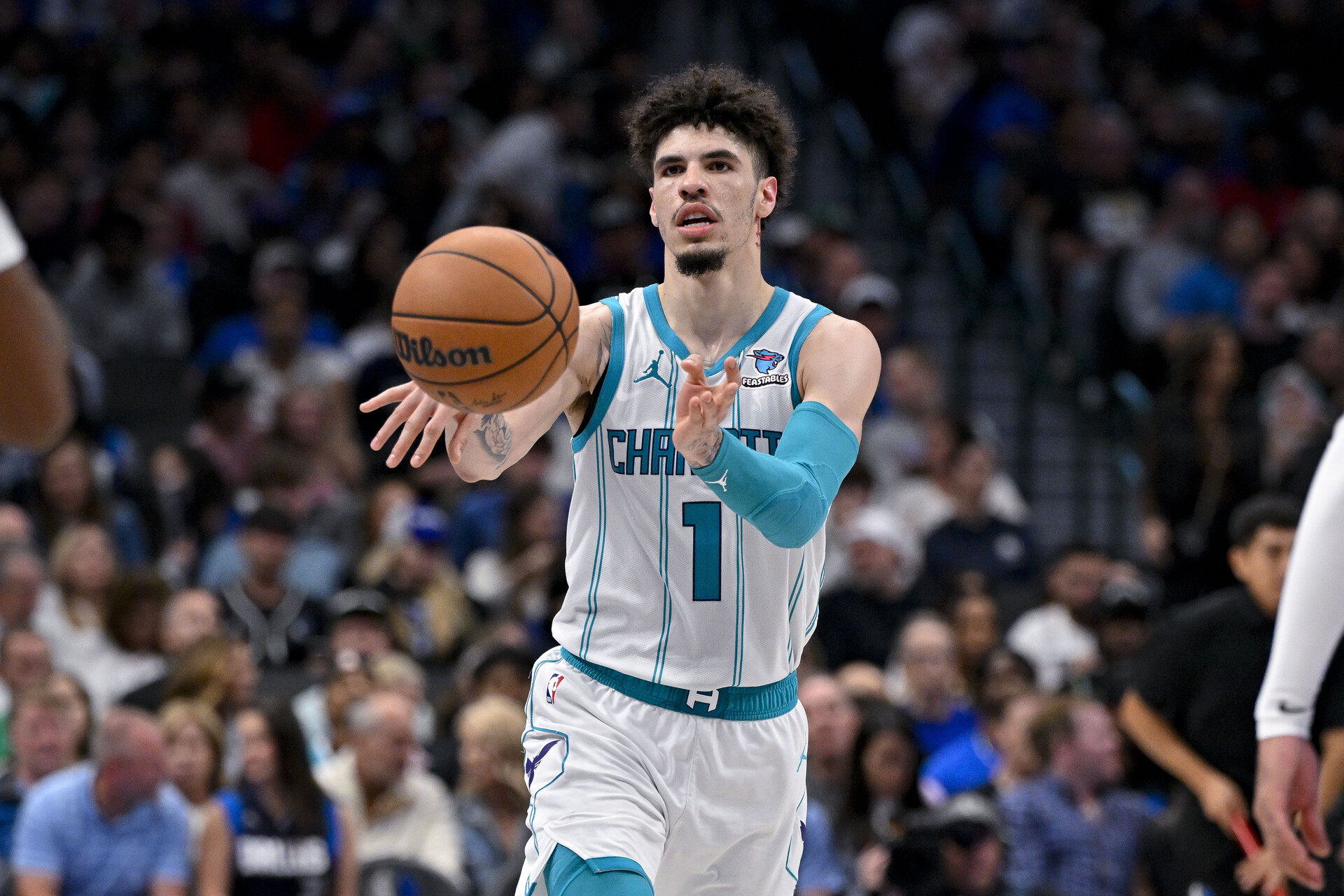 Nov 5, 2023; Dallas, Texas, USA; Charlotte Hornets guard LaMelo Ball (1) passes the ball against the Dallas Mavericks during the second half at the American Airlines Center