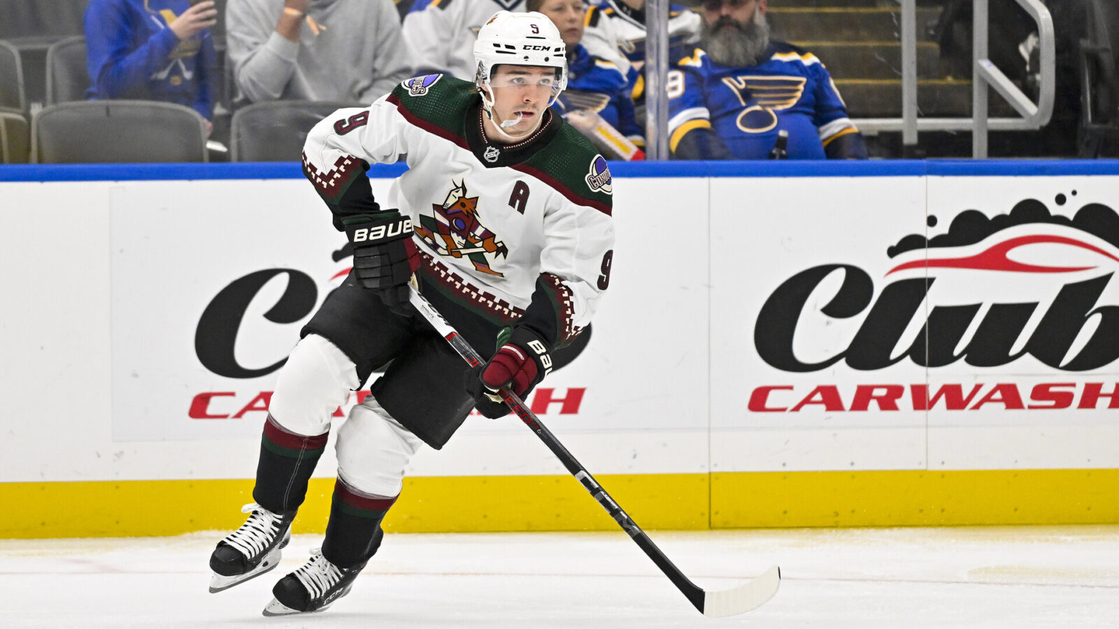 Nov 9, 2023; St. Louis, Missouri, USA; Arizona Coyotes right wing Clayton Keller (9) controls the puck against the St. Louis Blues during the second period at Enterprise Center.