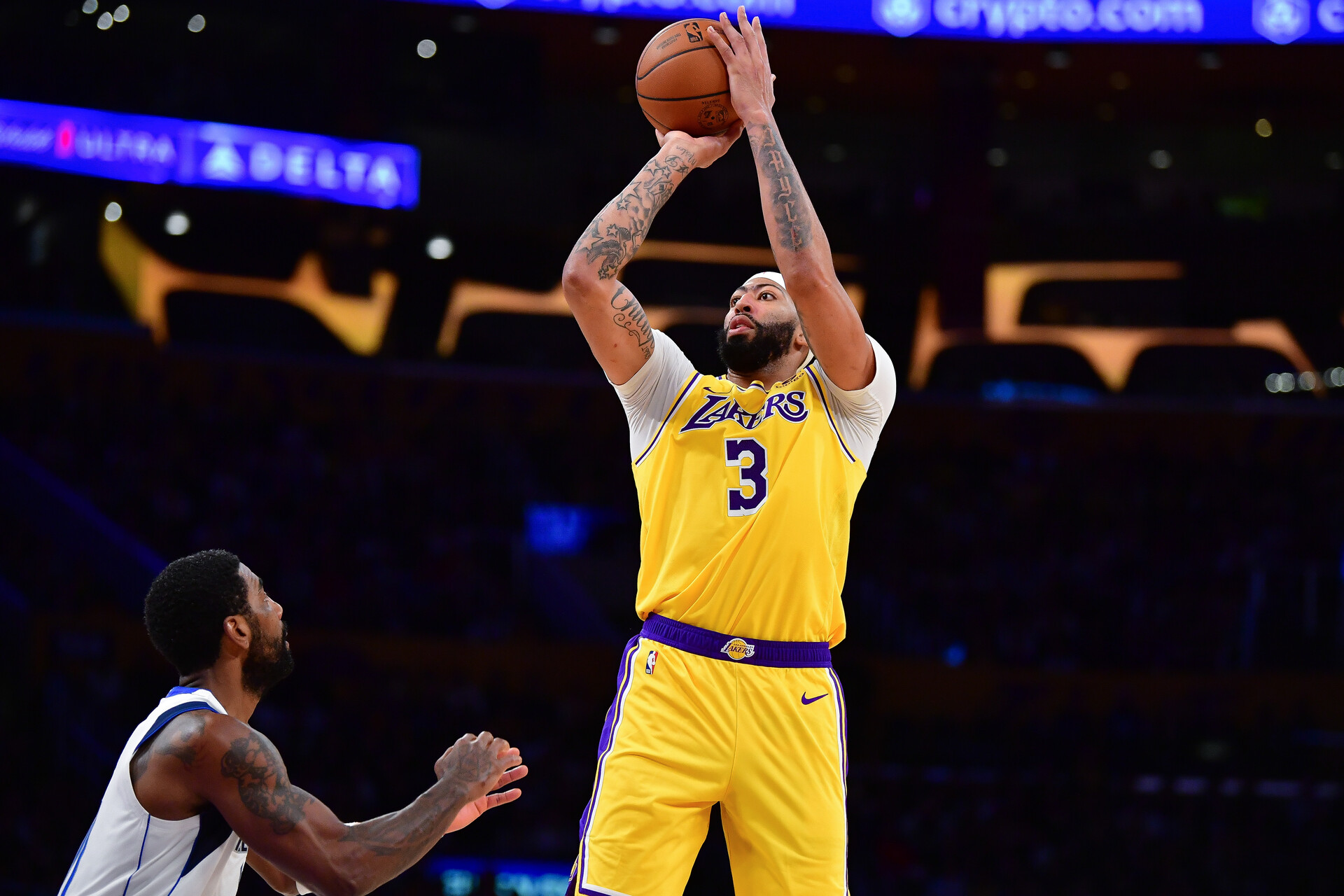 Nov 22, 2023; Los Angeles, California, USA; Los Angeles Lakers forward Anthony Davis (3) shoots against the Dallas Mavericks during the second half at Crypto.com Arena.