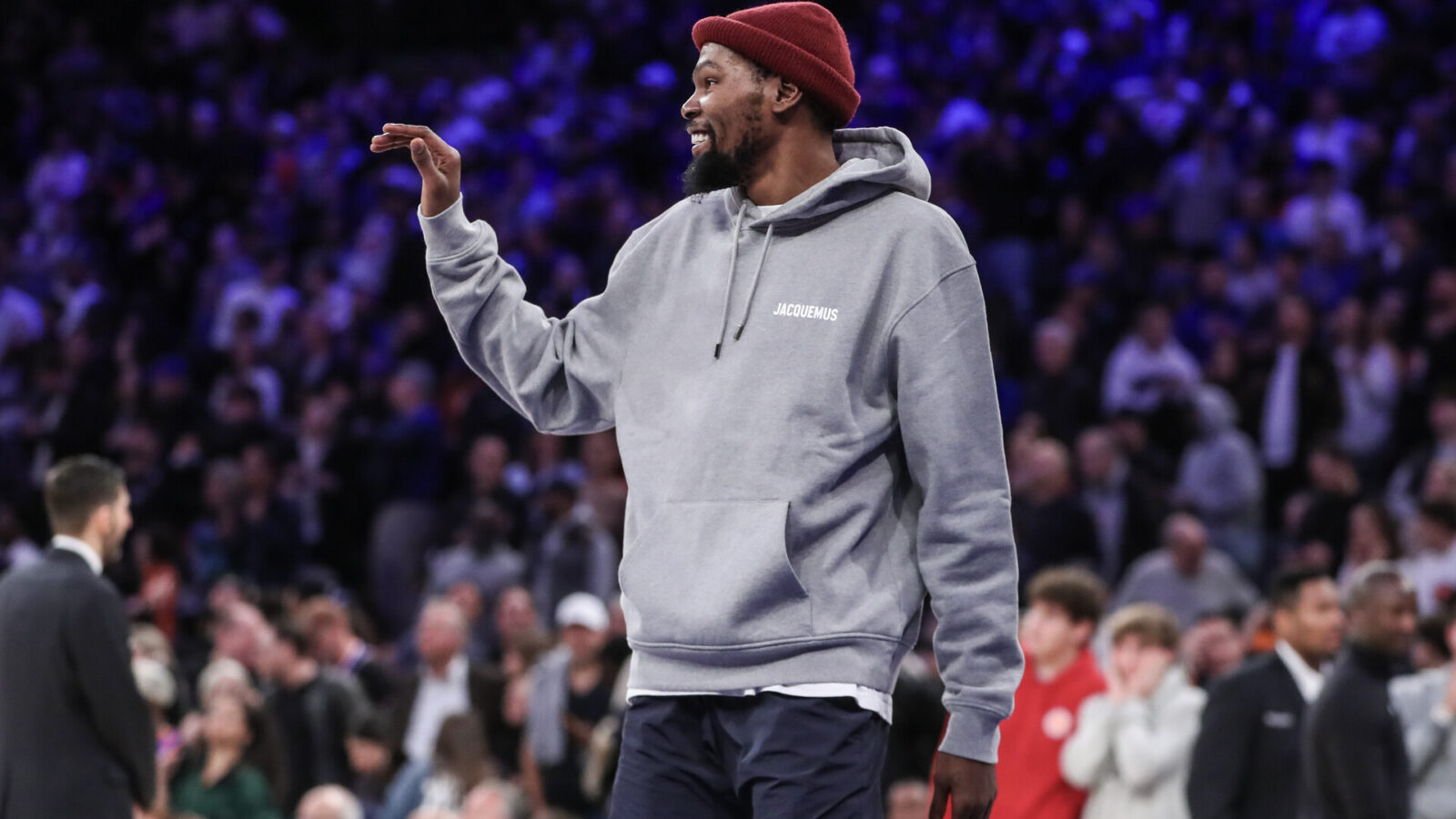 Nov 26, 2023; New York, New York, USA; Phoenix Suns forward Kevin Durant waves to the fans after beating the New York Knicks 116-113 at Madison Square Garden