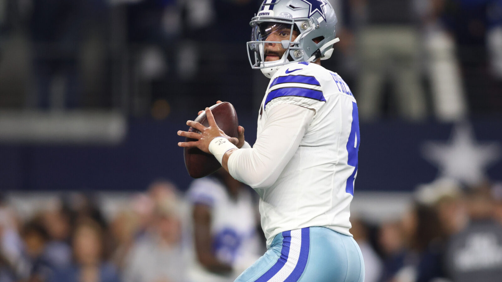 Nov 30, 2023; Arlington, Texas, USA; Dallas Cowboys quarterback Dak Prescott (4) warms up before the game against the Seattle Seahawks at AT&T Stadium.
