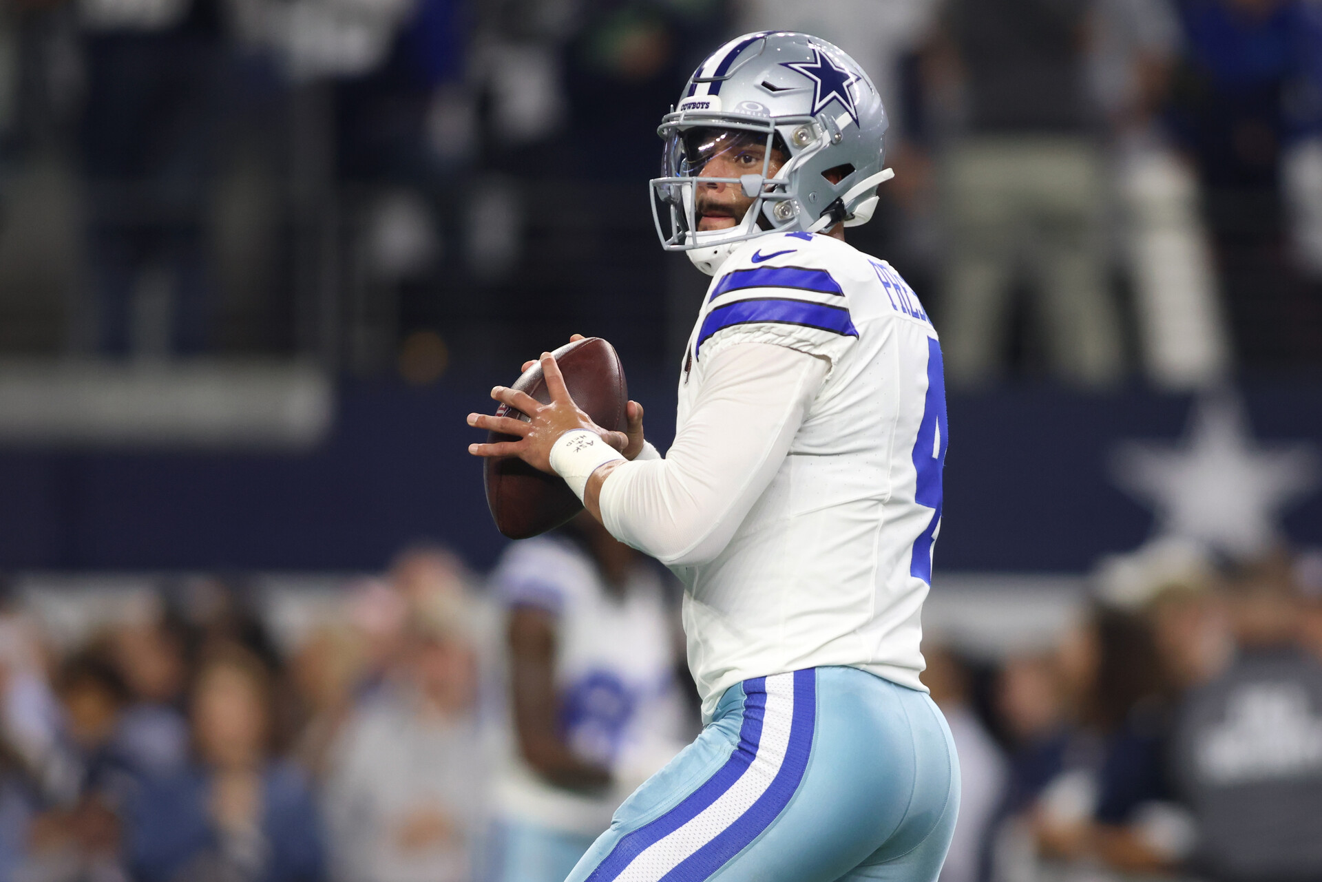 Nov 30, 2023; Arlington, Texas, USA; Dallas Cowboys quarterback Dak Prescott (4) warms up before the game against the Seattle Seahawks at AT&T Stadium.