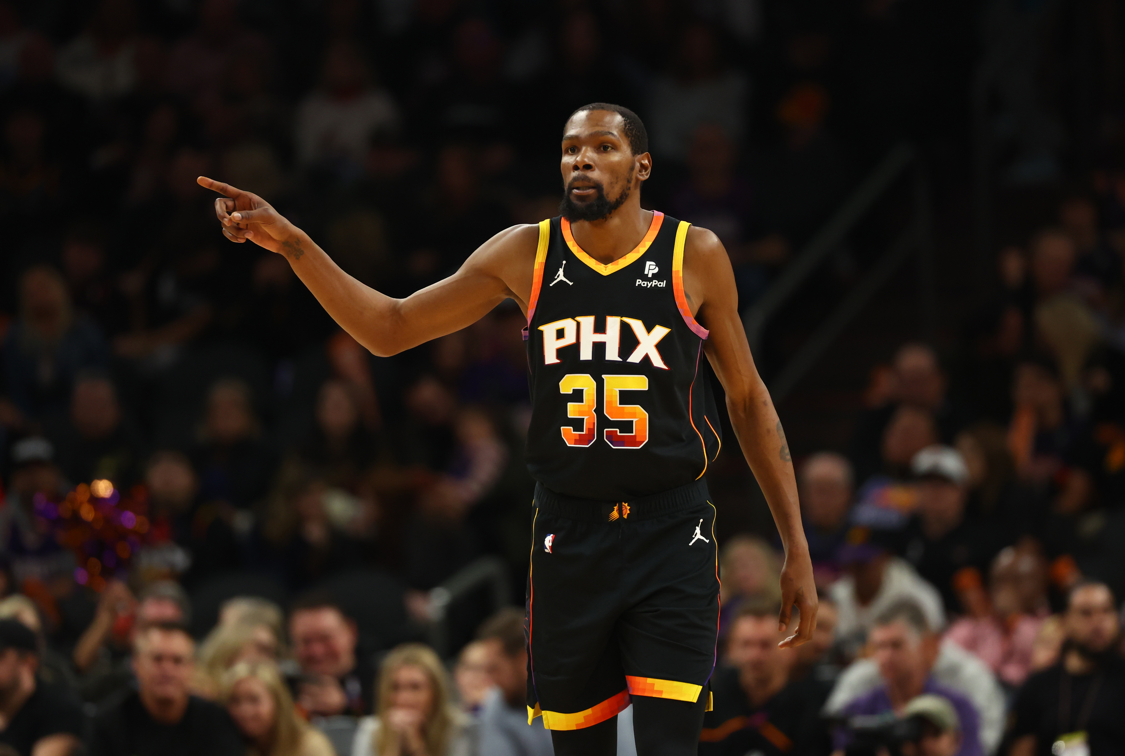 Dec 2, 2023; Phoenix, Arizona, USA; Phoenix Suns forward Kevin Durant (35) against the Memphis Grizzlies in the second half at Footprint Center.
