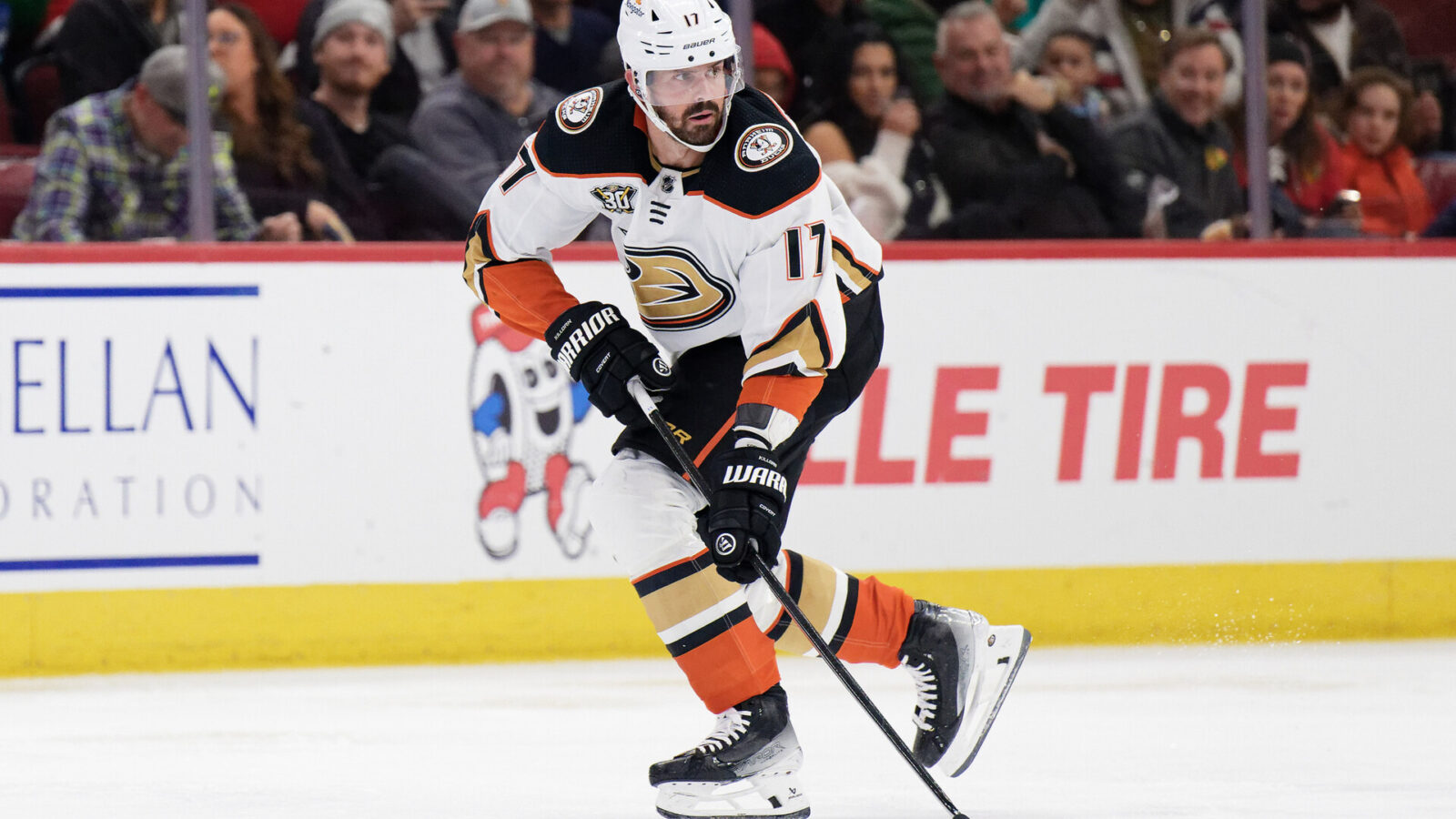 Dec 7, 2023; Chicago, Illinois, USA; Anaheim Ducks forward Alex Killorn (17) skates against the Chicago Blackhawks at United Center.
