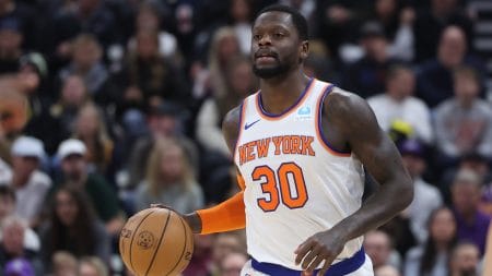 Dec 13, 2023; Salt Lake City, Utah, USA; New York Knicks forward Julius Randle (30) brings the ball up the court against the Utah Jazz during the first quarter at Delta Center.