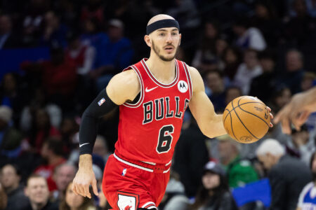 Chicago Bulls guard Alex Caruso (6) dribbles the ball against the Philadelphia 76ers during the third quarter at Wells Fargo Center.