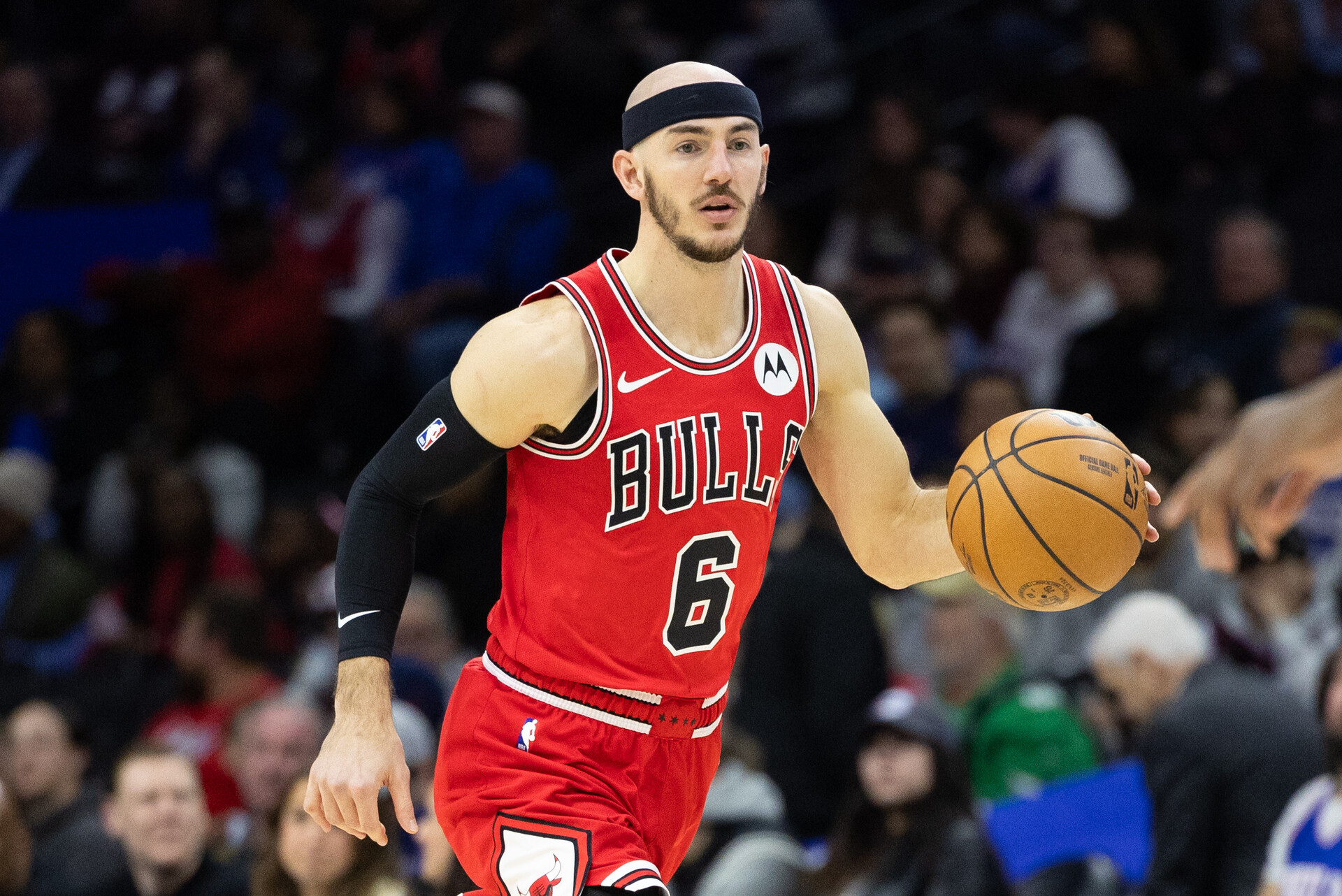 Chicago Bulls guard Alex Caruso (6) dribbles the ball against the Philadelphia 76ers during the third quarter at Wells Fargo Center.