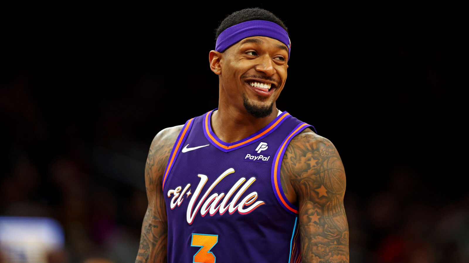 Phoenix Suns guard Bradley Beal (3) reacts during the third quarter against the LA Clippers at Footprint Center.