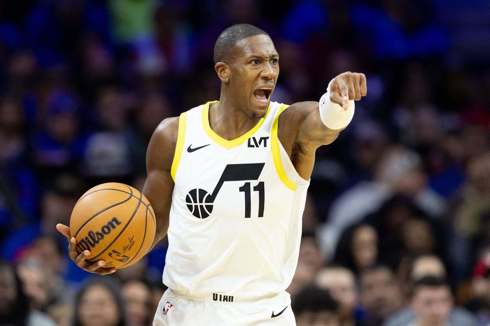 Utah Jazz guard Kris Dunn (11) brings the ball up court against the Philadelphia 76ers during the third quarter at Wells Fargo Center.