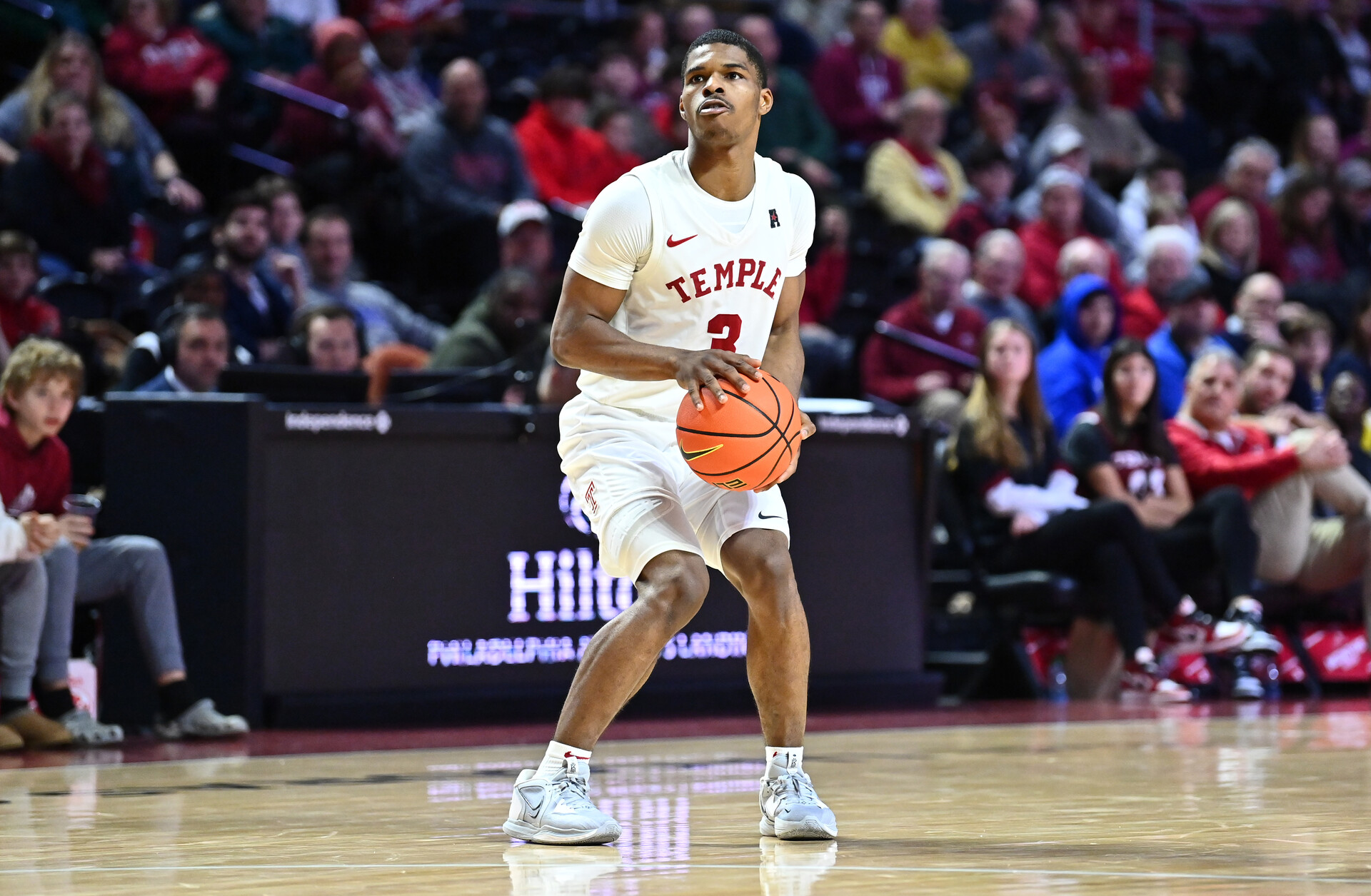 Jan 15, 2023; Philadelphia, Pennsylvania, USA; Temple Owls guard Hysier Miller (3) sets up to shoot against the Memphis Tigers in the second half at The Liacouras Center.