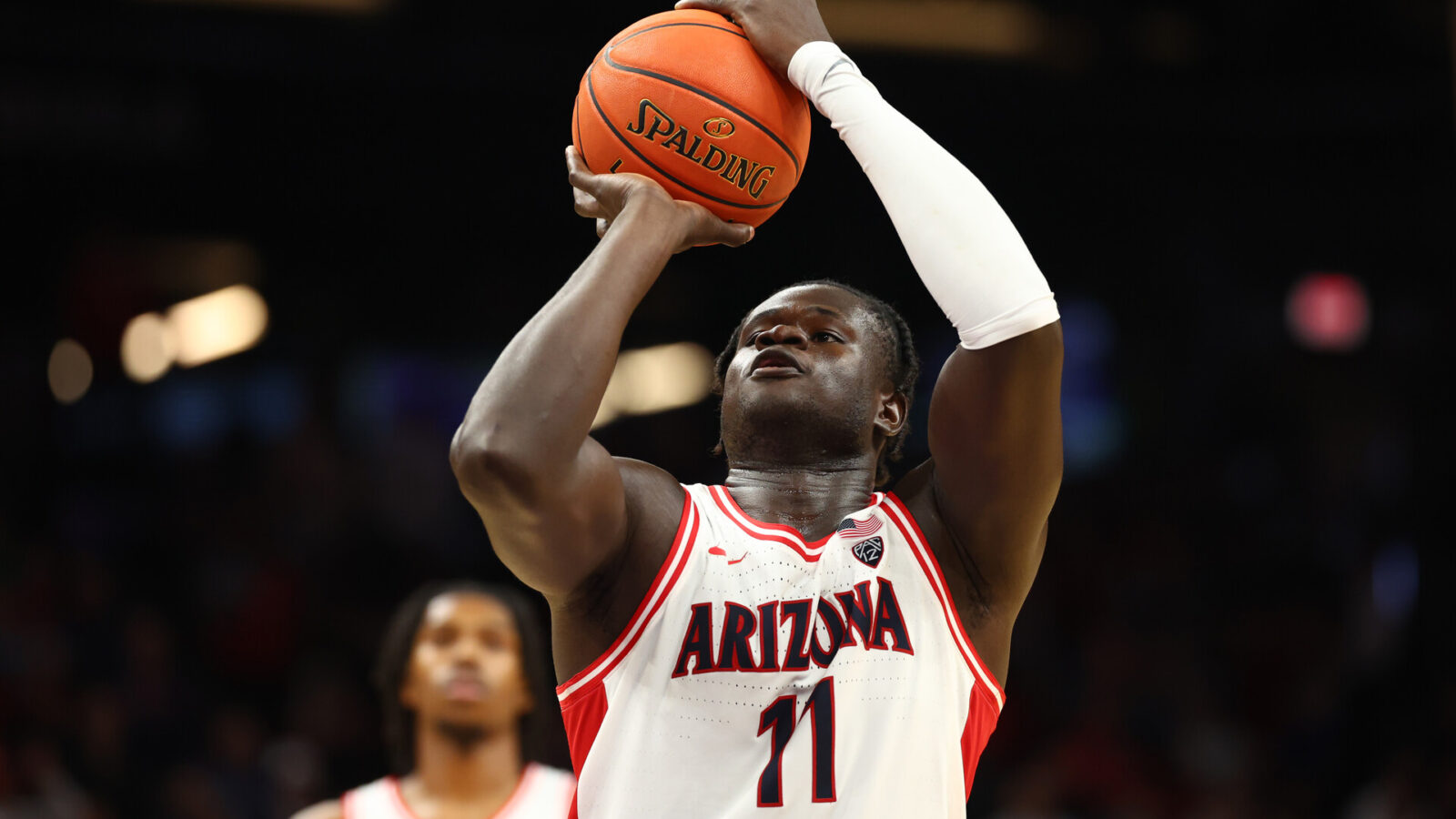 Arizona Wildcats center Oumar Ballo (11) against the Alabama Crimson Tide in the Hall of Fame Series at Footprint Center.