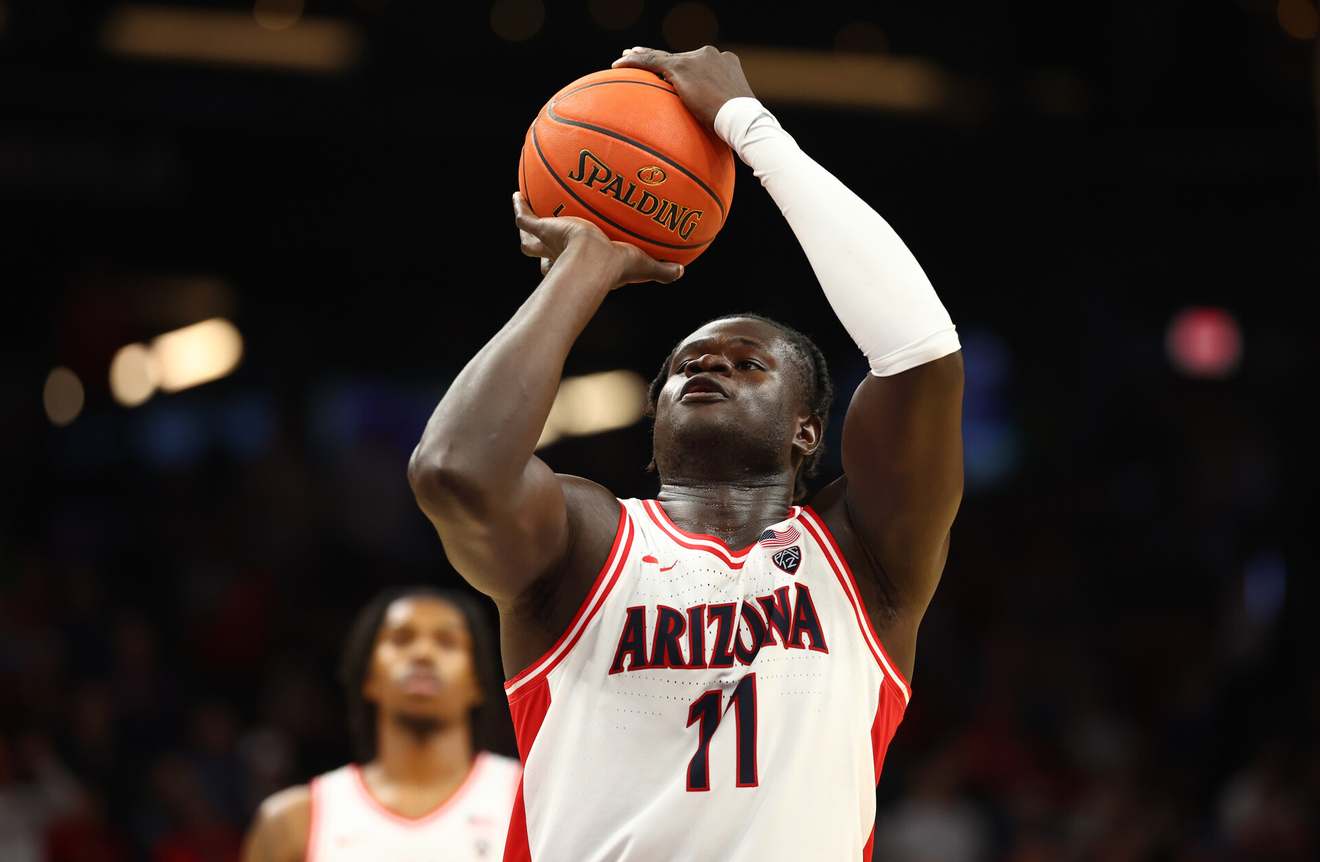 Arizona Wildcats center Oumar Ballo (11) against the Alabama Crimson Tide in the Hall of Fame Series at Footprint Center.