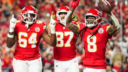 We dig into the top Chiefs-Raiders betting picks and props for Black Friday NFL action, picking out favorite picks on sites like Underdog.