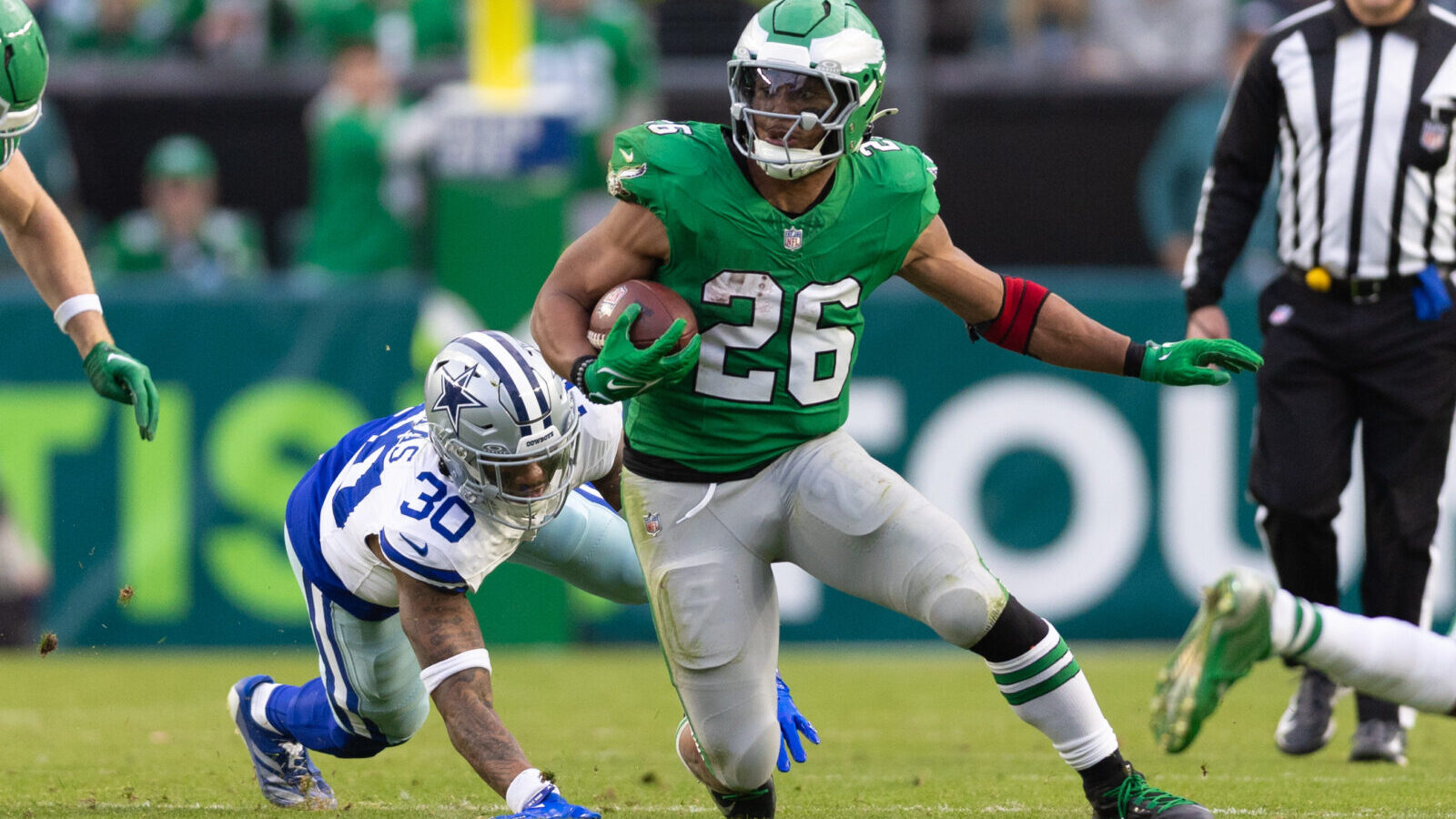 Juan Carlos Blanco takes a closer look at the Super Bowl and highlights some top player props and picks for the game.