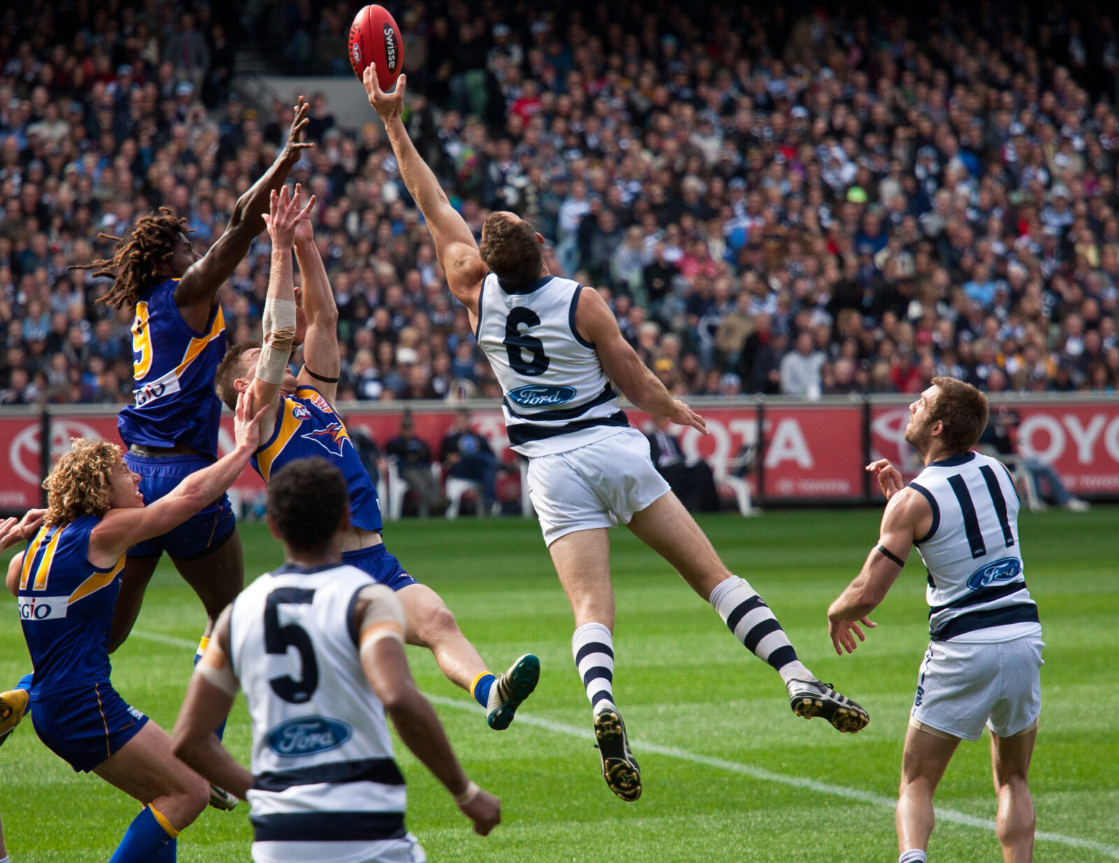 One of the world’s greatest spectacles – the Australian Football League – returns to action on March 6. Here are our top futures bets.