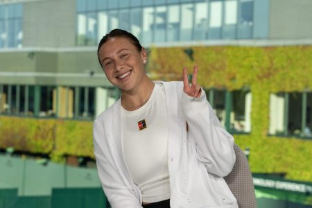 Wimbledon Best Bets Today: It's Amanda Anisimova vs. Aryna Sabalenka in the 2025 Wimbledon singles semifnials.