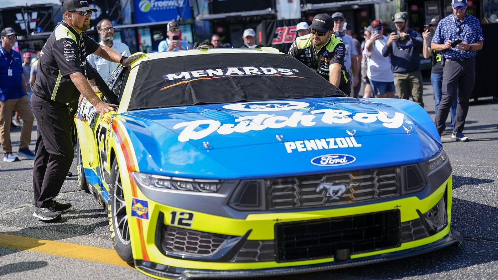 Ryan Blaney is our expert pick for this week.