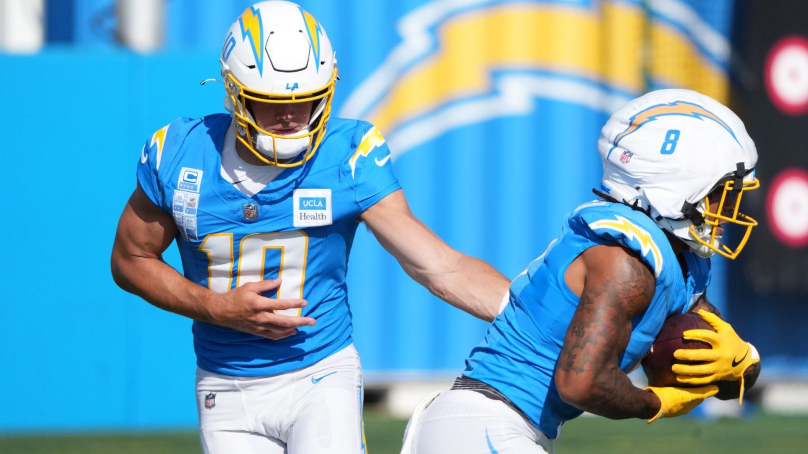 Los Angeles Chargers' rookie running back Omarion Hampton is one of our best NFL rookies props.
