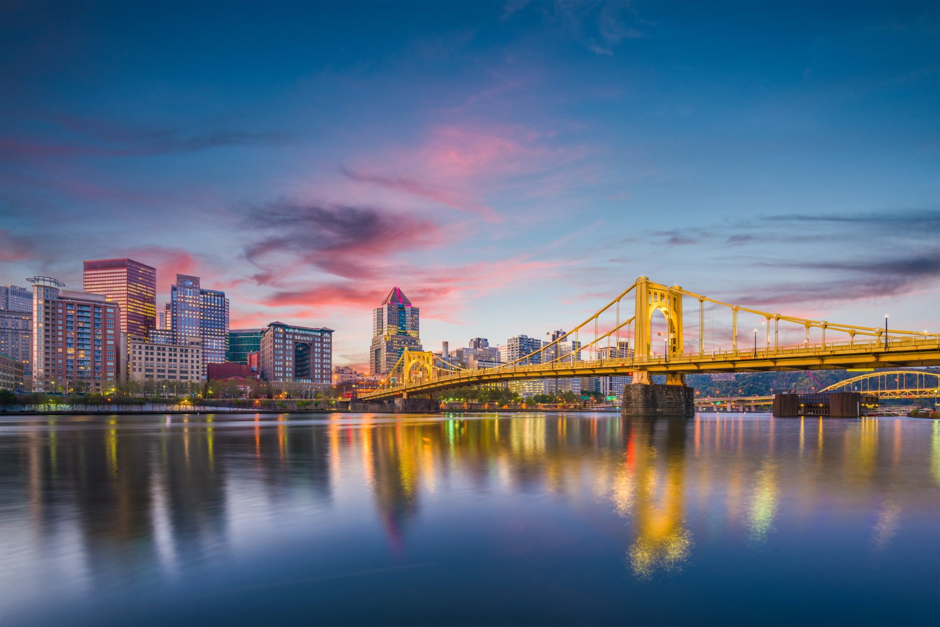 Pittsburgh, Pennsylvania, skyline at night.