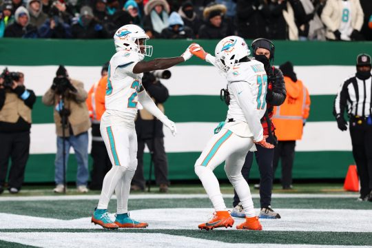 Underdog picks today - De'Von Achane