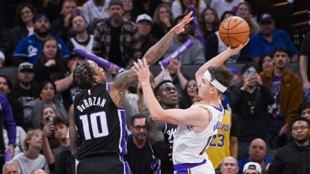 Lakers vs Grizzlies Prediction - Austin Reaves Props Today