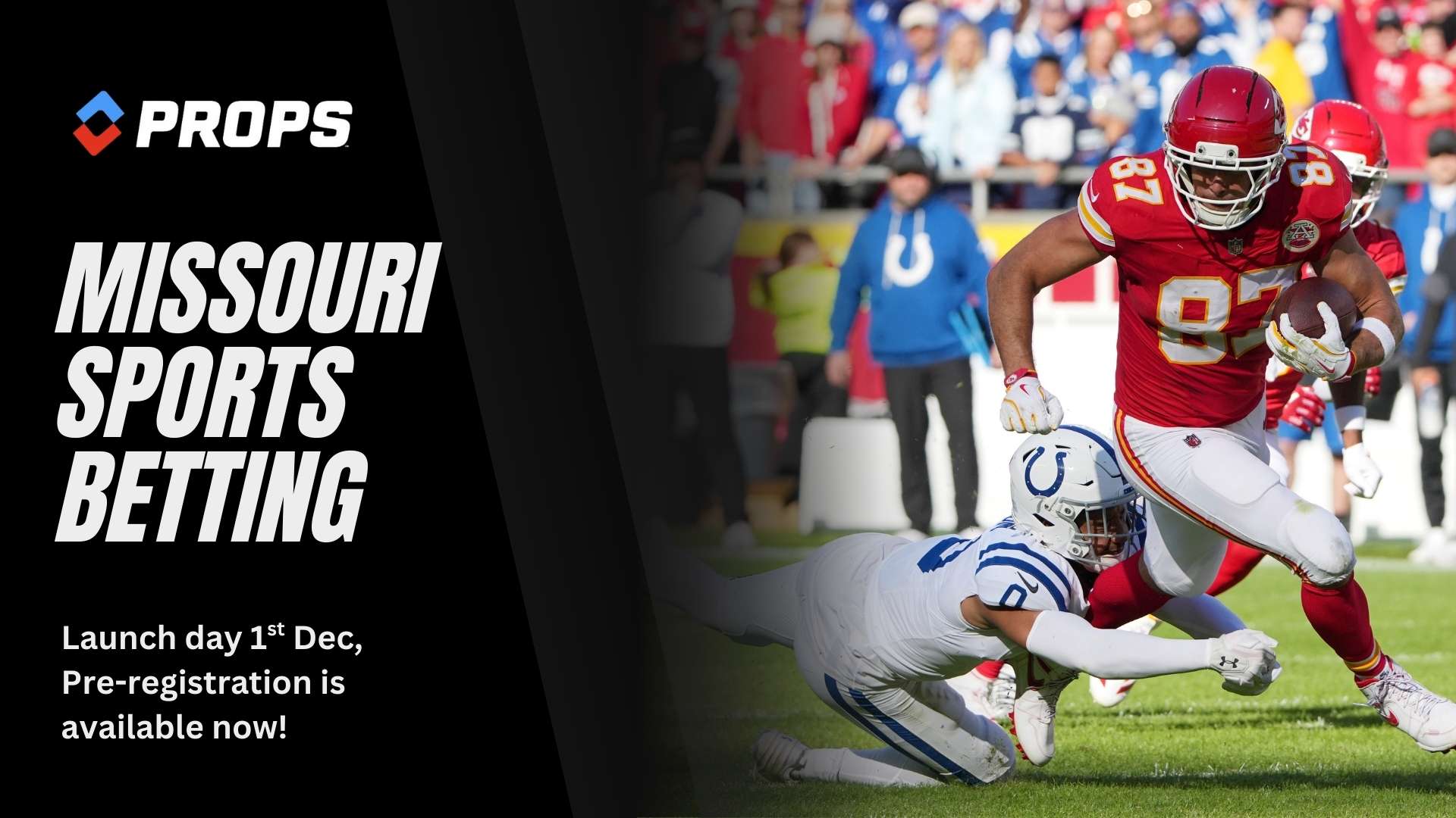 Travis Kelce being tackled by Cam Bynum.