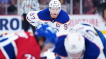 Dec 14, 2025; Montreal, Quebec, CAN; Edmonton Oilers forward Connor McDavid (97) prepares for a face off against the Montreal Canadiens during the third period at the Bell Centre.
