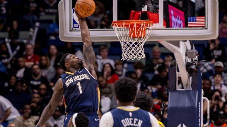 Dec 20, 2025; New Orleans, Louisiana, USA; New Orleans Pelicans forward Zion Williamson (1) drives to the basket and misses the dunk against the Indiana Pacers during the second half at Smoothie King Center.