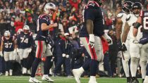 Jan 18, 2026; Foxborough, MA, USA; New England Patriots quarterback Drake Maye (10) celebrates after a touchdown in the second quarter against the Houston Texans in an AFC Divisional Round game at Gillette Stadium.