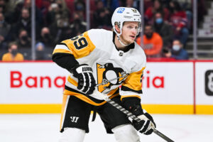 look on Pittsburgh Penguins left wing Jake Guentzel (59) during the Pittsburgh Penguins versus the Montreal Canadiens game on November 18, 2021, at Bell Centre in Montreal, QC