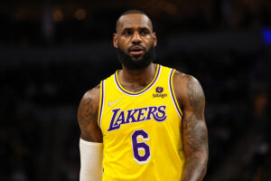 LeBron James #6 of the Los Angeles Lakers looks on against the Minnesota Timberwolves in the first quarter of the game at Target Center on December 17, 2021 in Minneapolis, Minnesota.