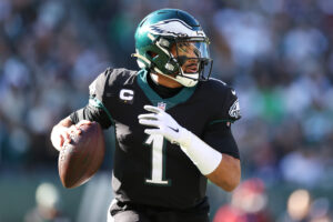 Jalen Hurts #1 of the Philadelphia Eagles looks to throw the ball during the first half against the New York Giants at Lincoln Financial Field on December 26, 2021 in Philadelphia, Pennsylvania. 