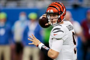 Cincinnati Bengals quarterback Joe Burrow throws a pass against the Detroit Lions