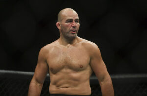 Glover Teixeira (blue gloves) fights Anthony Smith (red gloves) during UFC Fight Night at VyStar Veterans Memorial Arena. 