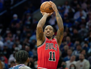 Chicago Bulls forward DeMar DeRozan takes a shot against the Philadelphia 76ers