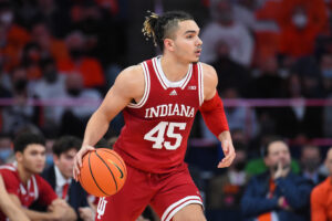 Indiana Hoosiers guard Parker Stewart controls the ball against the Syracuse Orange