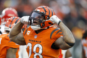 Cincinnati Bengals running back Joe Mixon celebrates after the game against the Kansas City Chiefs