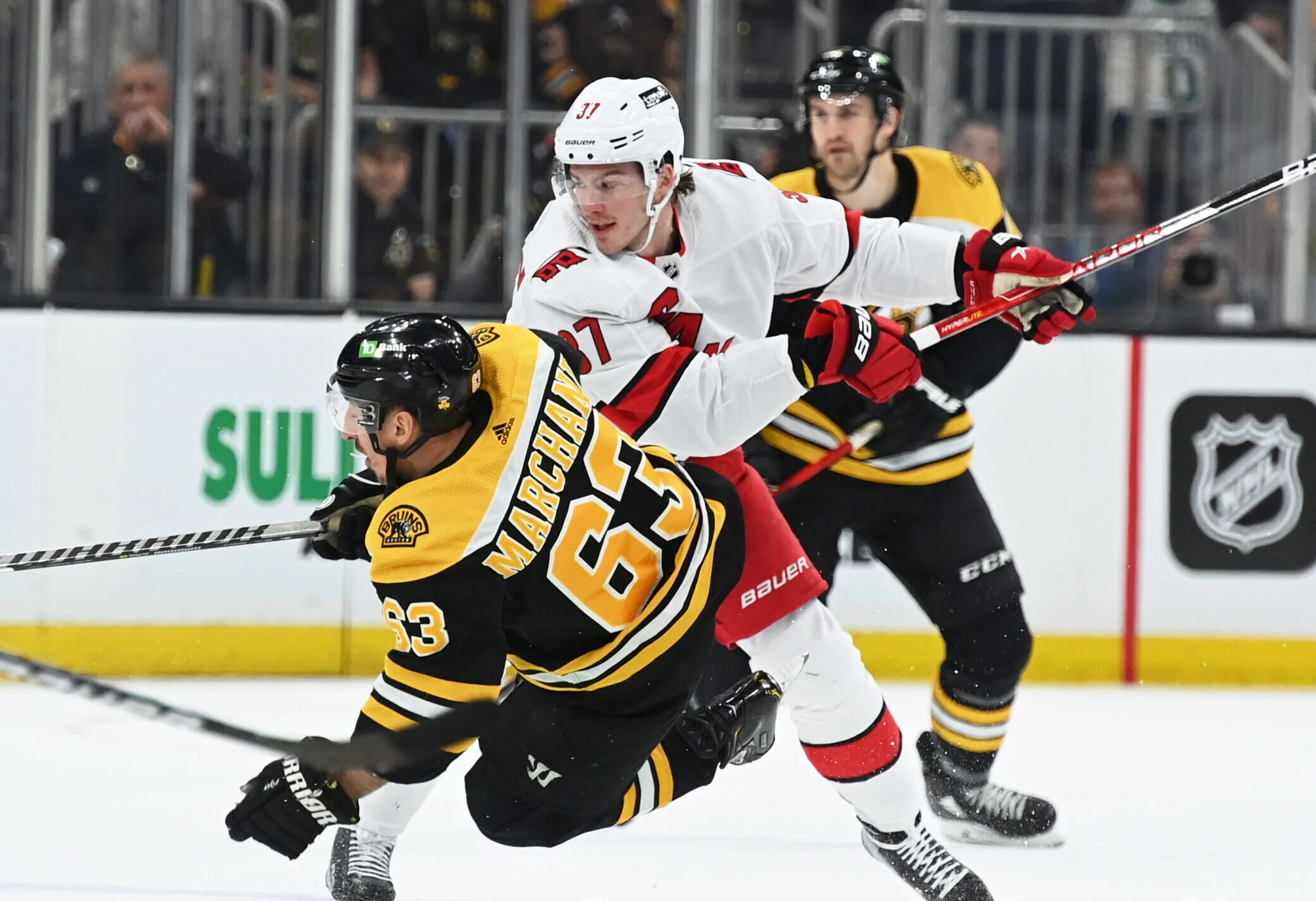 Blues road underdogs at Bruins on Game 5 odds board