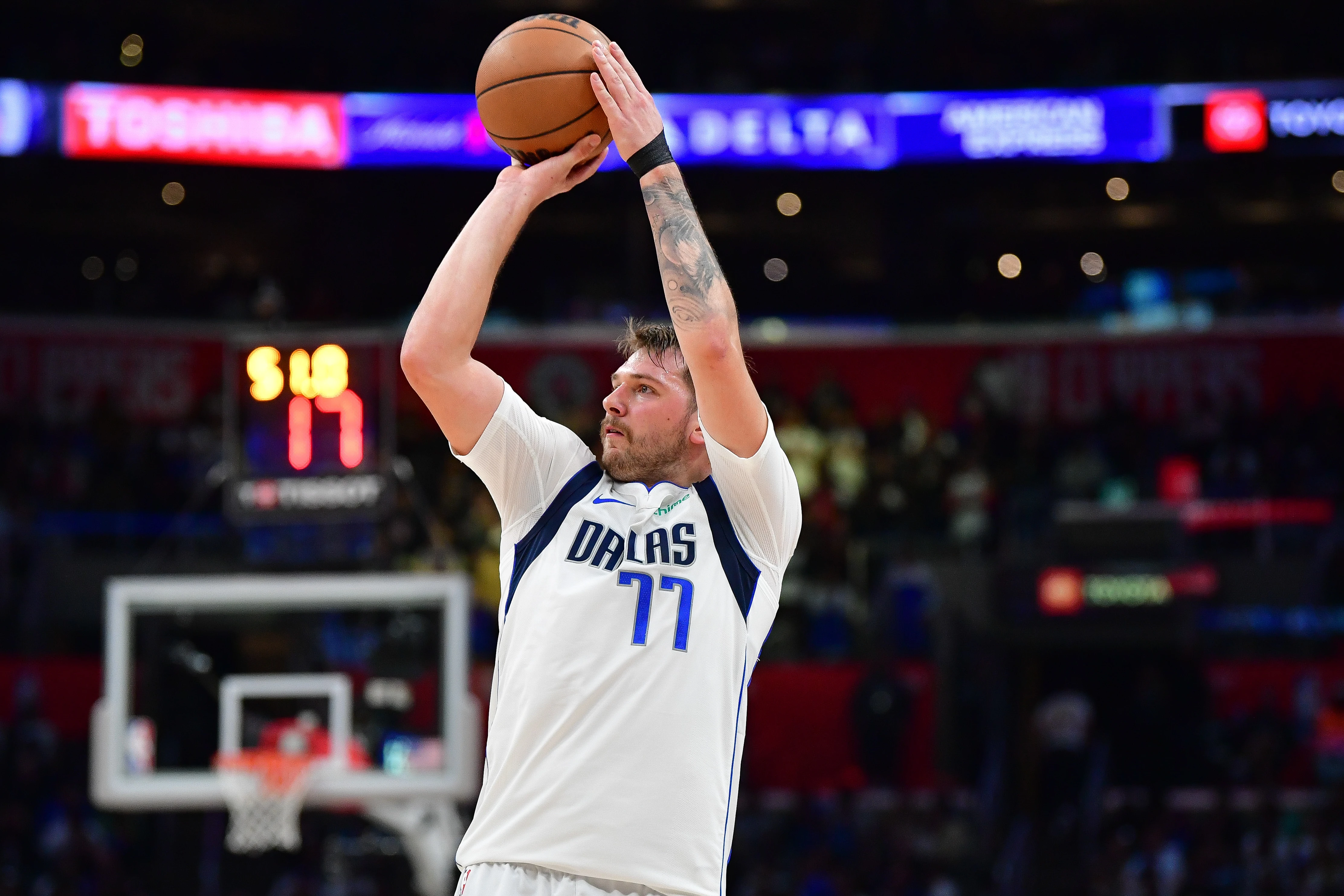 Luka Doncic, Top Mavericks Players to Watch vs. the Rockets - November 28